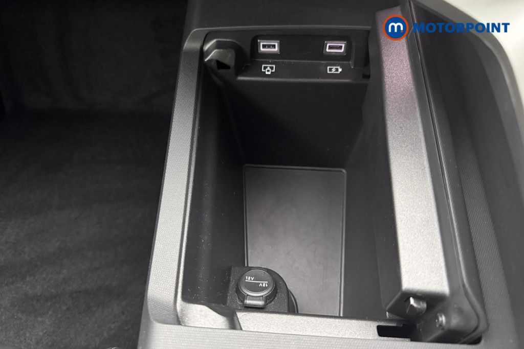 Peugeot 3008 GT Automatic Electric SUV - Stock Number (1649501) - 16th supplementary image