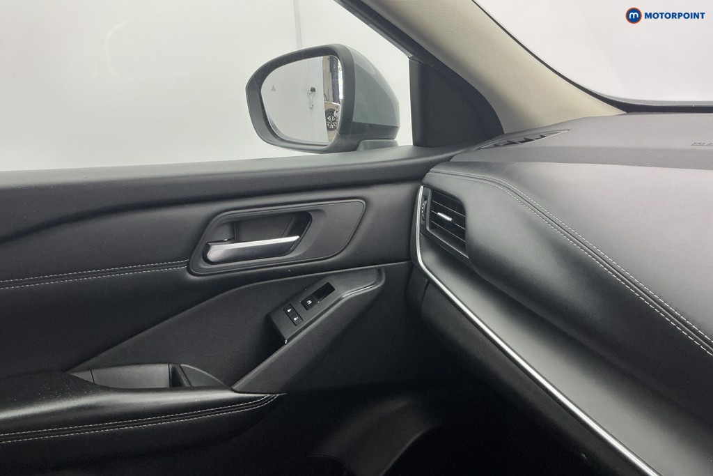 Nissan Qashqai Acenta Premium Manual Petrol SUV - Stock Number (1650310) - 19th supplementary image