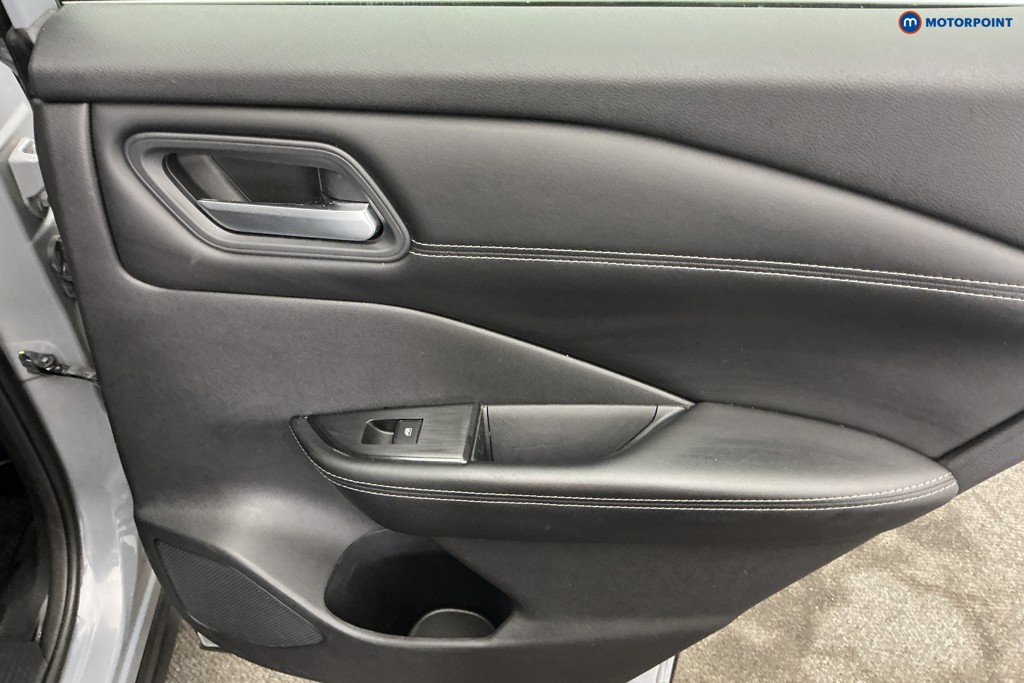 Nissan Qashqai Acenta Premium Manual Petrol SUV - Stock Number (1650310) - 26th supplementary image