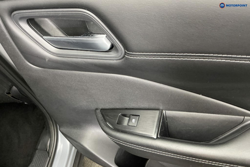 Nissan Qashqai Acenta Premium Manual Petrol SUV - Stock Number (1650310) - 27th supplementary image