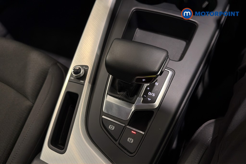 Audi A4 Technik Automatic Petrol Saloon - Stock Number (1650437) - 15th supplementary image