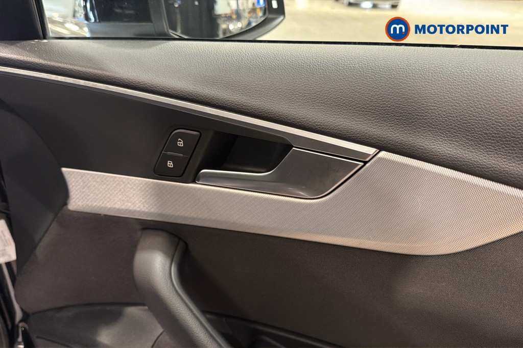 Audi A4 Technik Automatic Petrol Saloon - Stock Number (1650437) - 42nd supplementary image