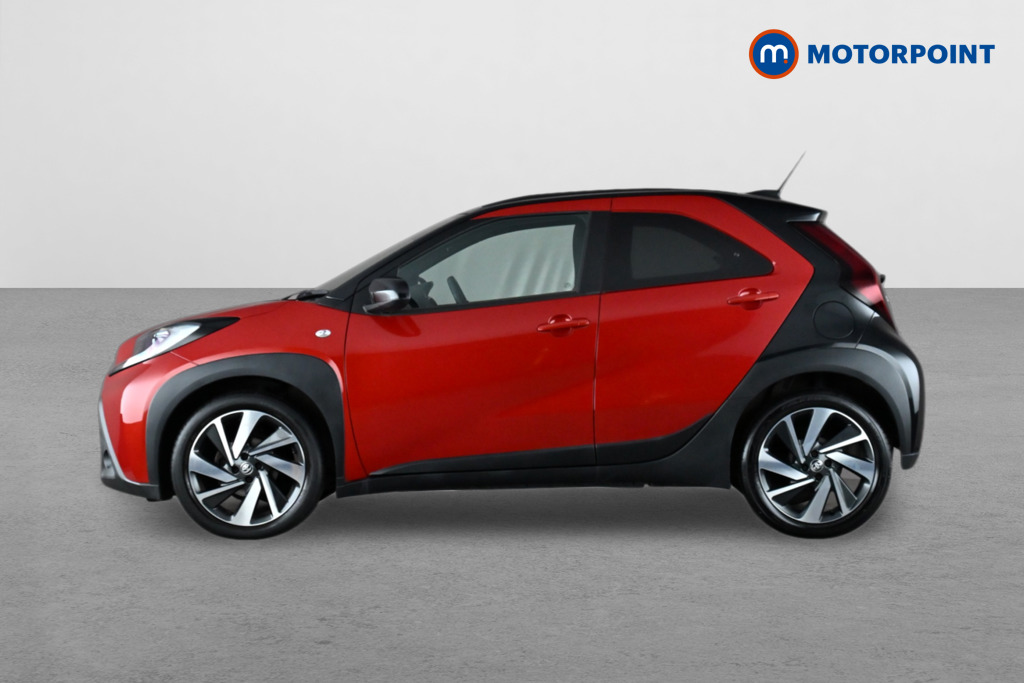 Toyota Aygo X Edge Manual Petrol Hatchback - Stock Number (1651151) - Passenger side
