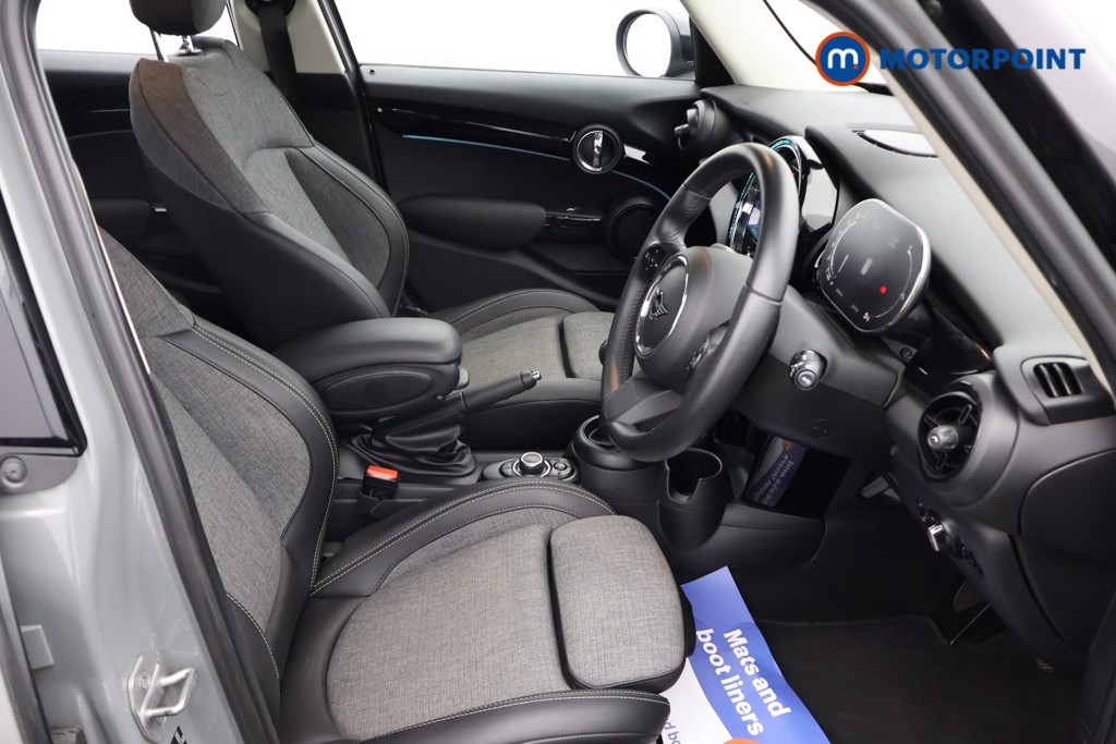 Mini Hatchback Cooper Classic Manual Petrol Hatchback - Stock Number (1651543) - 16th supplementary image