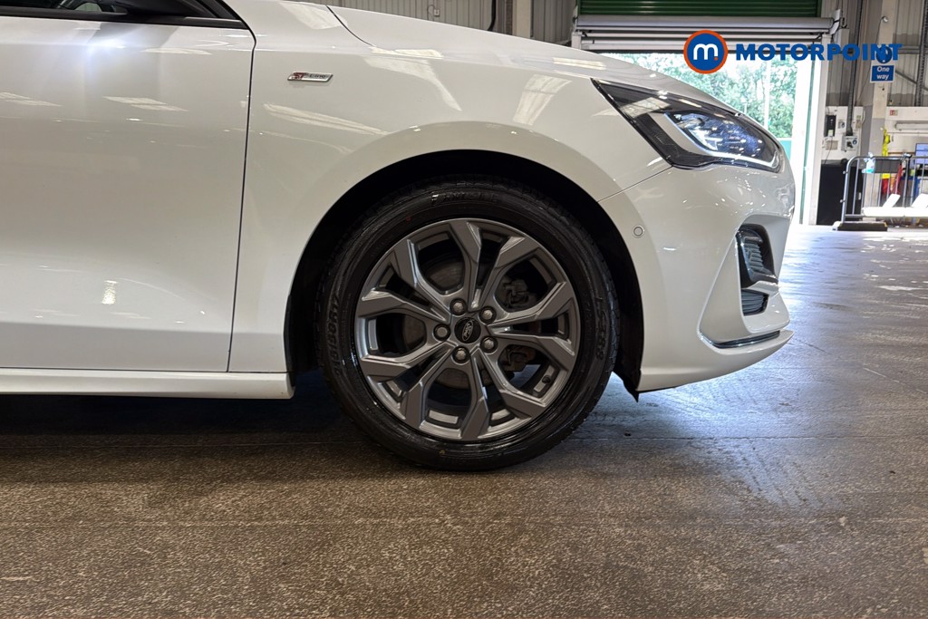 Ford Focus St-Line Style Manual Petrol Hatchback - Stock Number (1652187) - 50th supplementary image