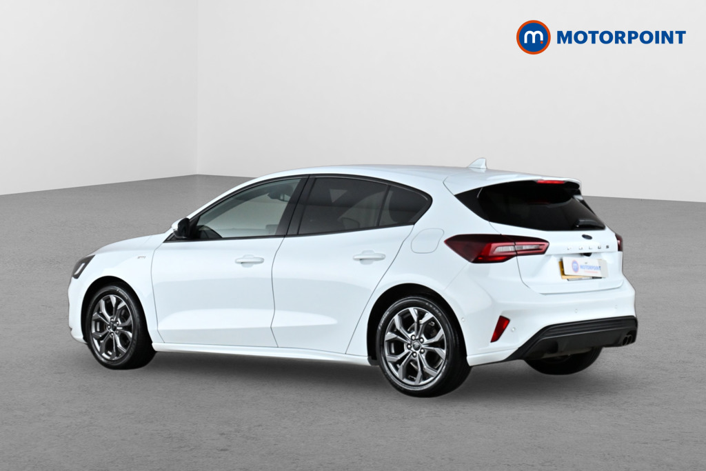 Ford Focus St-Line Style Manual Petrol Hatchback - Stock Number (1652187) - Passenger side rear corner