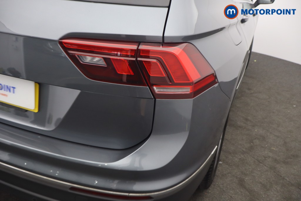 Volkswagen Tiguan Allspace Life Automatic Petrol SUV - Stock Number (1653319) - 3rd supplementary image
