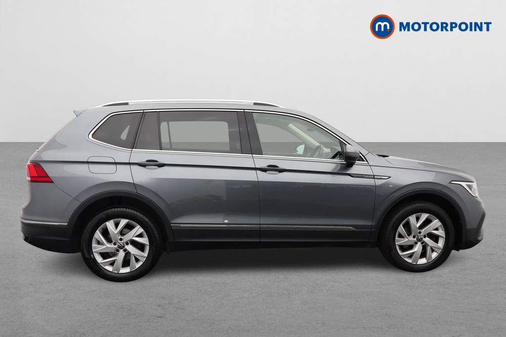 Volkswagen Tiguan Allspace Life Automatic Petrol SUV - Stock Number (1653319) - Drivers side