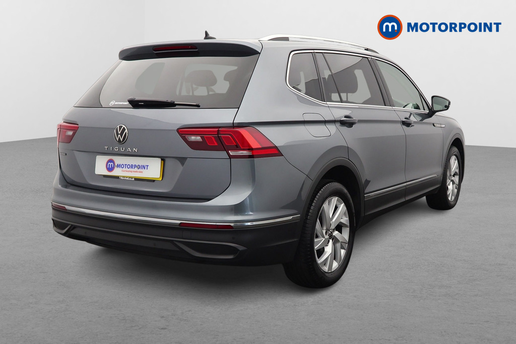 Volkswagen Tiguan Allspace Life Automatic Petrol SUV - Stock Number (1653319) - Drivers side rear corner
