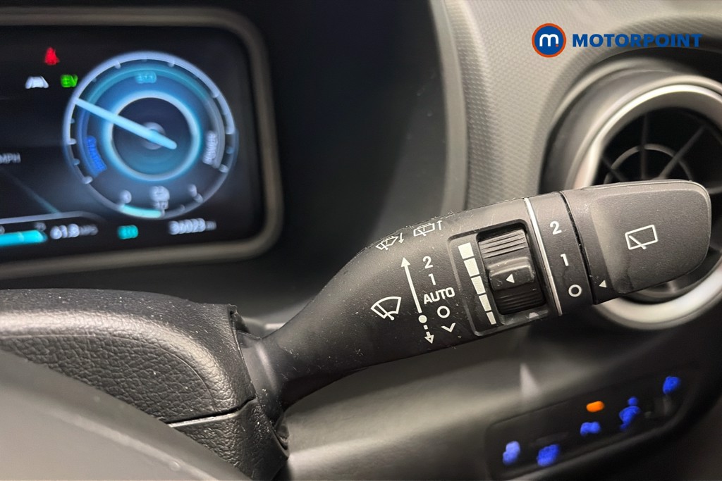 Hyundai Kona Premium Automatic Petrol-Electric Hybrid SUV - Stock Number (1653321) - 7th supplementary image