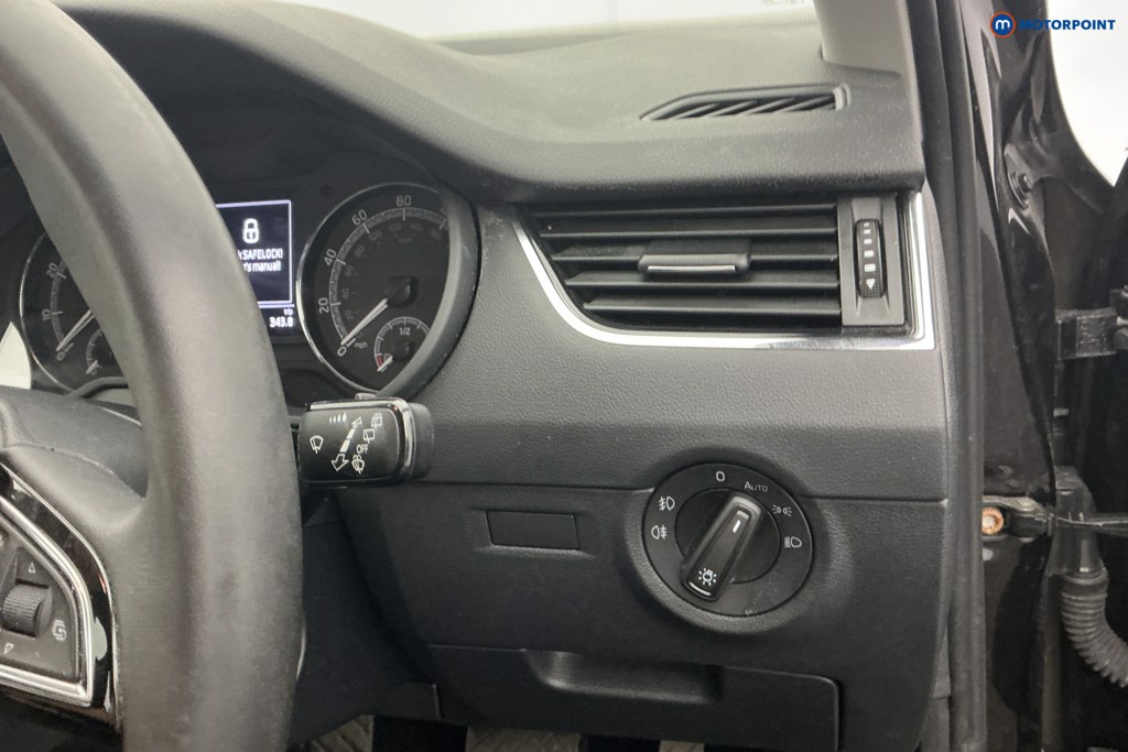 Skoda Octavia Se Drive Automatic Petrol Hatchback - Stock Number (1653623) - 22nd supplementary image
