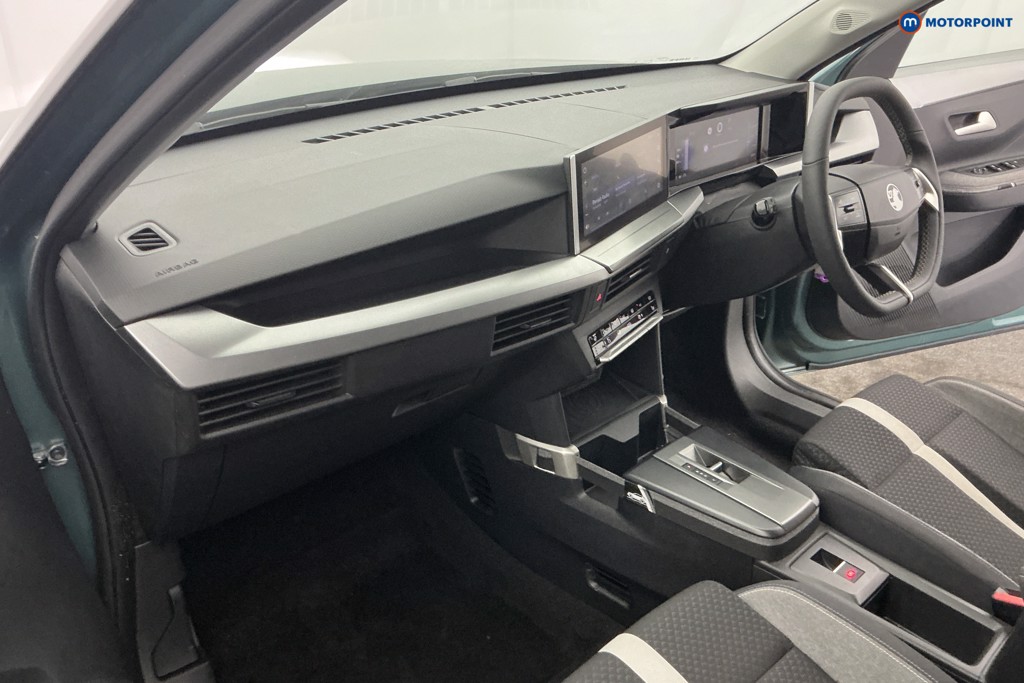 Vauxhall Frontera Ultimate Automatic Electric SUV - Stock Number (1653935) - 9th supplementary image