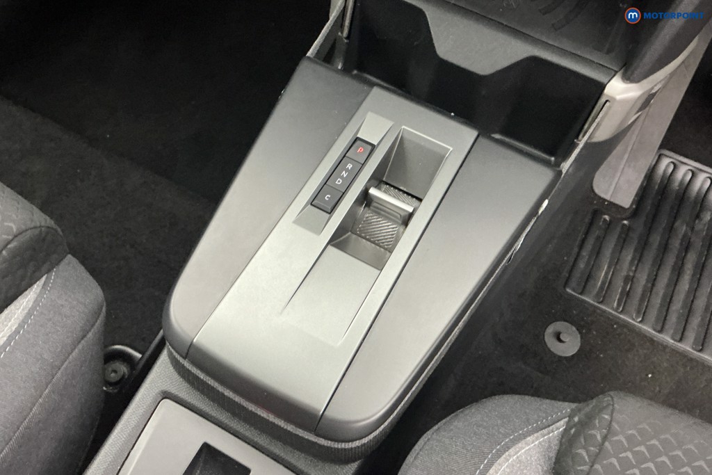 Vauxhall Frontera Ultimate Automatic Electric SUV - Stock Number (1653935) - 15th supplementary image