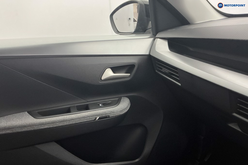 Vauxhall Frontera Ultimate Automatic Electric SUV - Stock Number (1653935) - 20th supplementary image