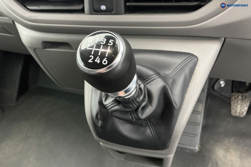 Volkswagen Transporter Commerce Plus Manual Diesel Panel Van - Stock Number (1654036) - 11th supplementary image