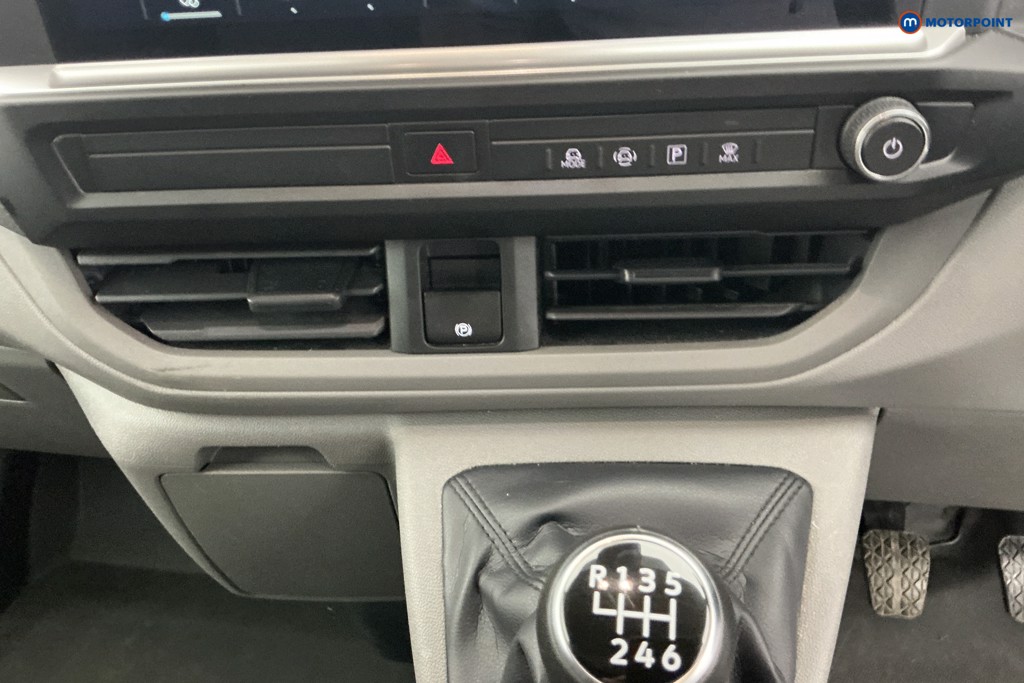 Volkswagen Transporter Commerce Plus Manual Diesel Panel Van - Stock Number (1654036) - 13th supplementary image