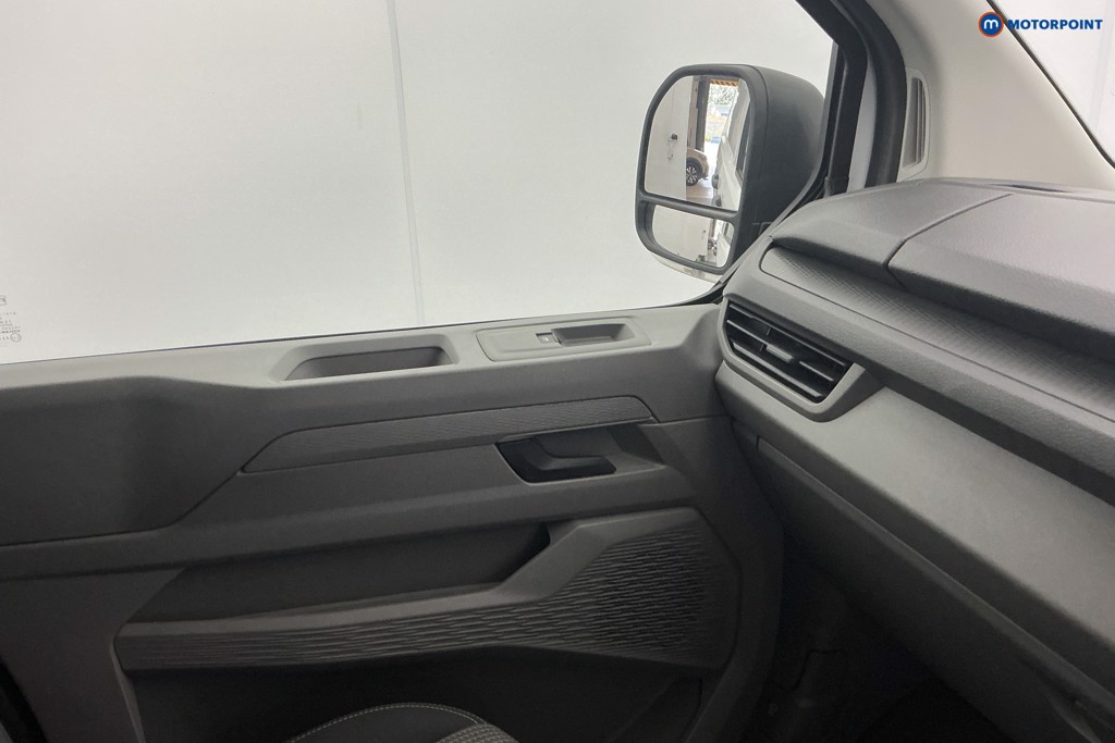 Volkswagen Transporter Commerce Plus Manual Diesel Panel Van - Stock Number (1654036) - 16th supplementary image