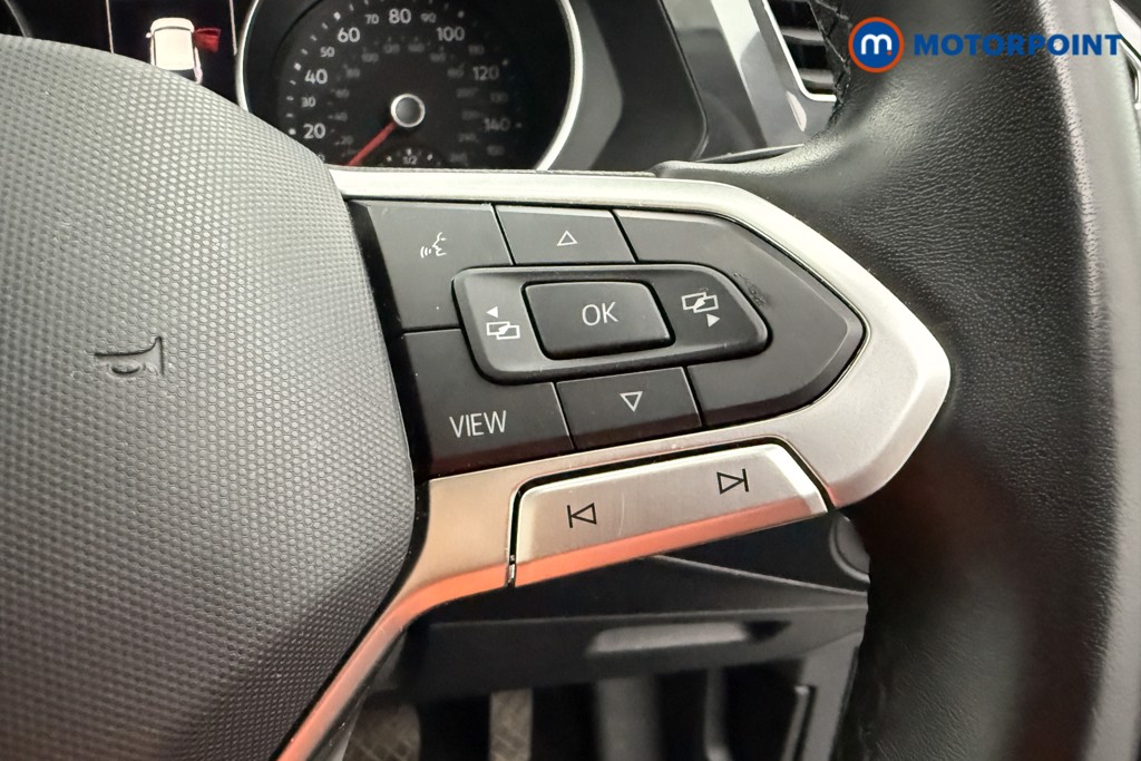 Volkswagen Tiguan Life Automatic Petrol SUV - Stock Number (1654478) - 4th supplementary image