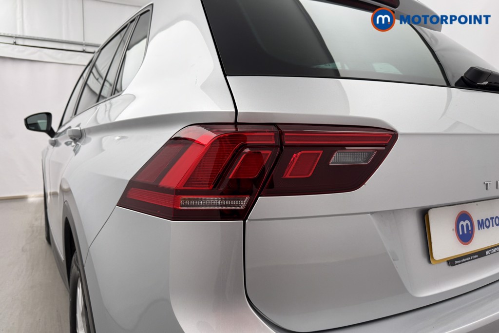 Volkswagen Tiguan Life Automatic Petrol SUV - Stock Number (1654478) - 19th supplementary image