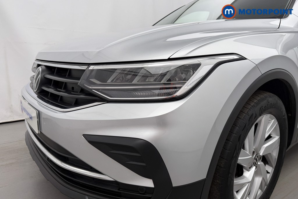 Volkswagen Tiguan Life Automatic Petrol SUV - Stock Number (1654478) - 22nd supplementary image