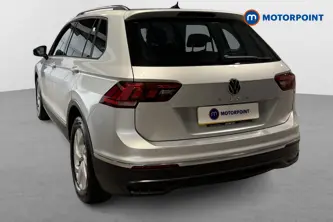 Volkswagen Tiguan Life Automatic Petrol SUV - Stock Number (1654478) - Passenger side rear corner