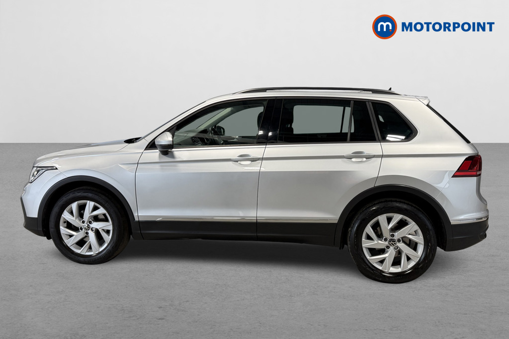 Volkswagen Tiguan Life Automatic Petrol SUV - Stock Number (1654478) - Passenger side