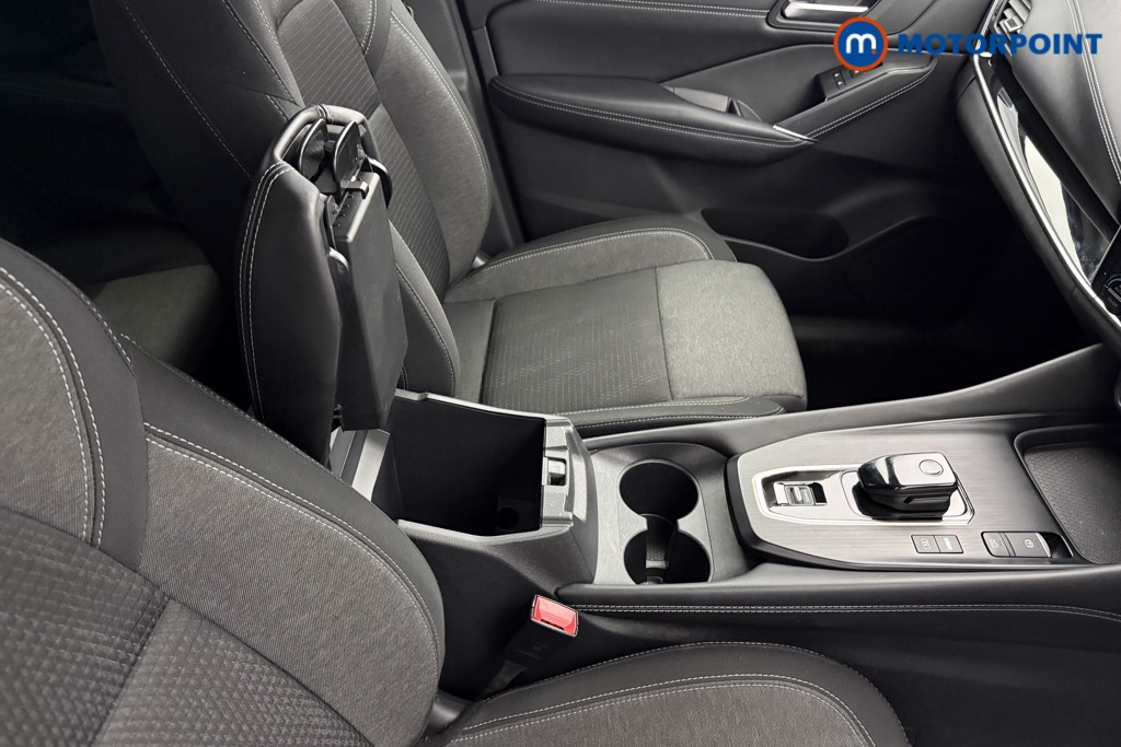 Nissan Qashqai N-Connecta Automatic Petrol-Electric Hybrid SUV - Stock Number (1654664) - 12th supplementary image