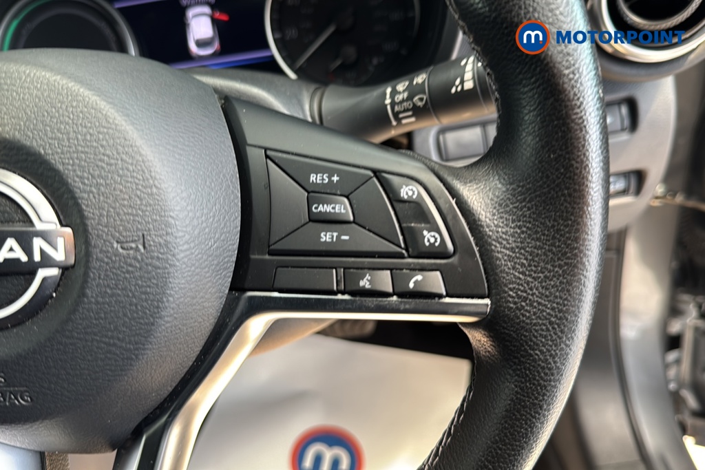 Nissan Juke N-Connecta Automatic Petrol-Electric Hybrid SUV - Stock Number (1654741) - 3rd supplementary image