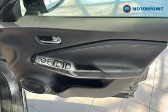 Nissan Juke N-Connecta Automatic Petrol-Electric Hybrid SUV - Stock Number (1654741) - 18th supplementary image