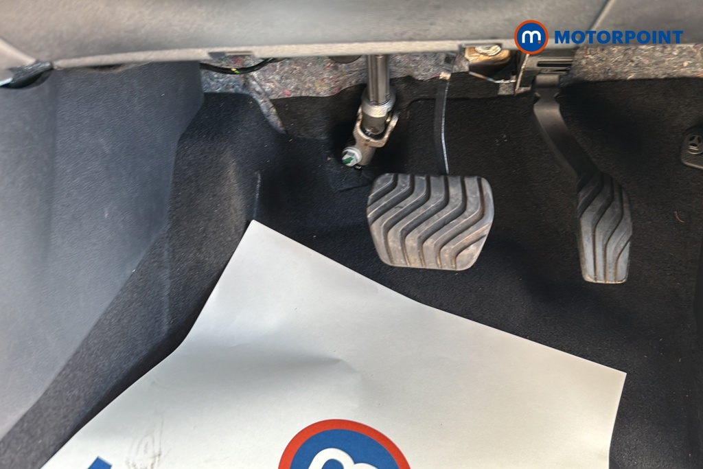 Nissan Juke N-Connecta Automatic Petrol-Electric Hybrid SUV - Stock Number (1654741) - 24th supplementary image