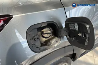 Nissan Juke N-Connecta Automatic Petrol-Electric Hybrid SUV - Stock Number (1654741) - 41st supplementary image