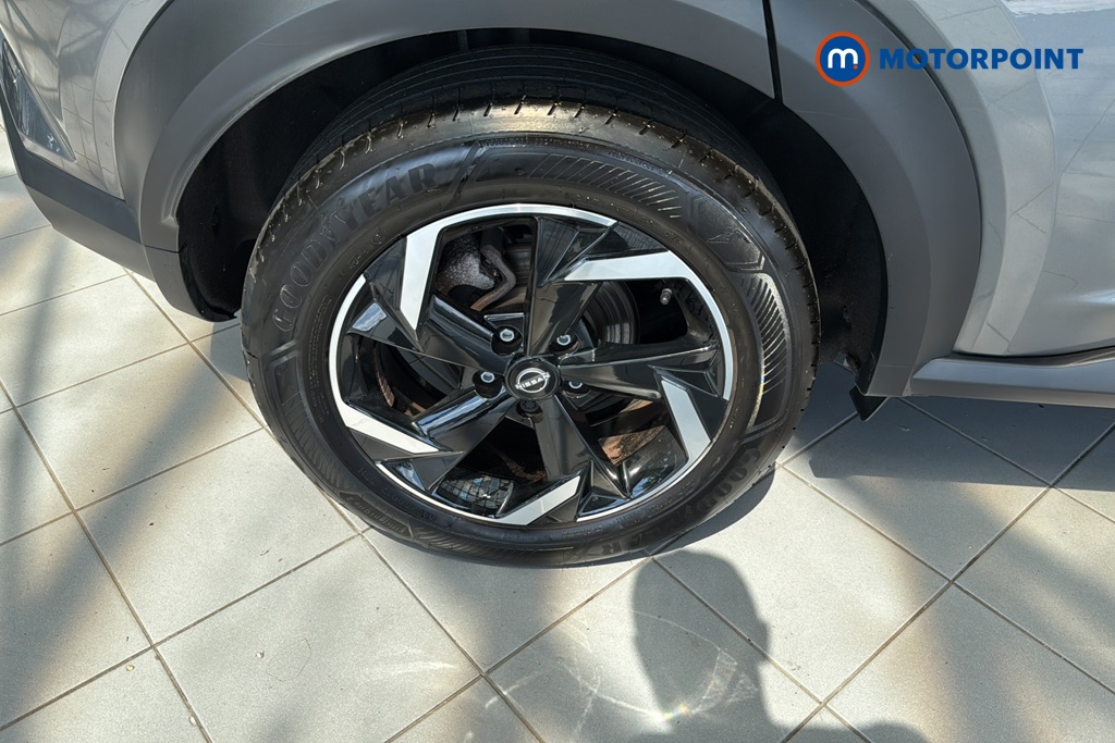 Nissan Juke N-Connecta Automatic Petrol-Electric Hybrid SUV - Stock Number (1654741) - 46th supplementary image