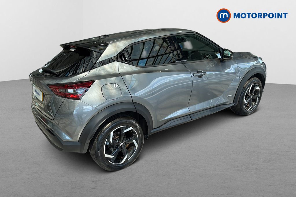 Nissan Juke N-Connecta Automatic Petrol-Electric Hybrid SUV - Stock Number (1654741) - Passenger side rear corner