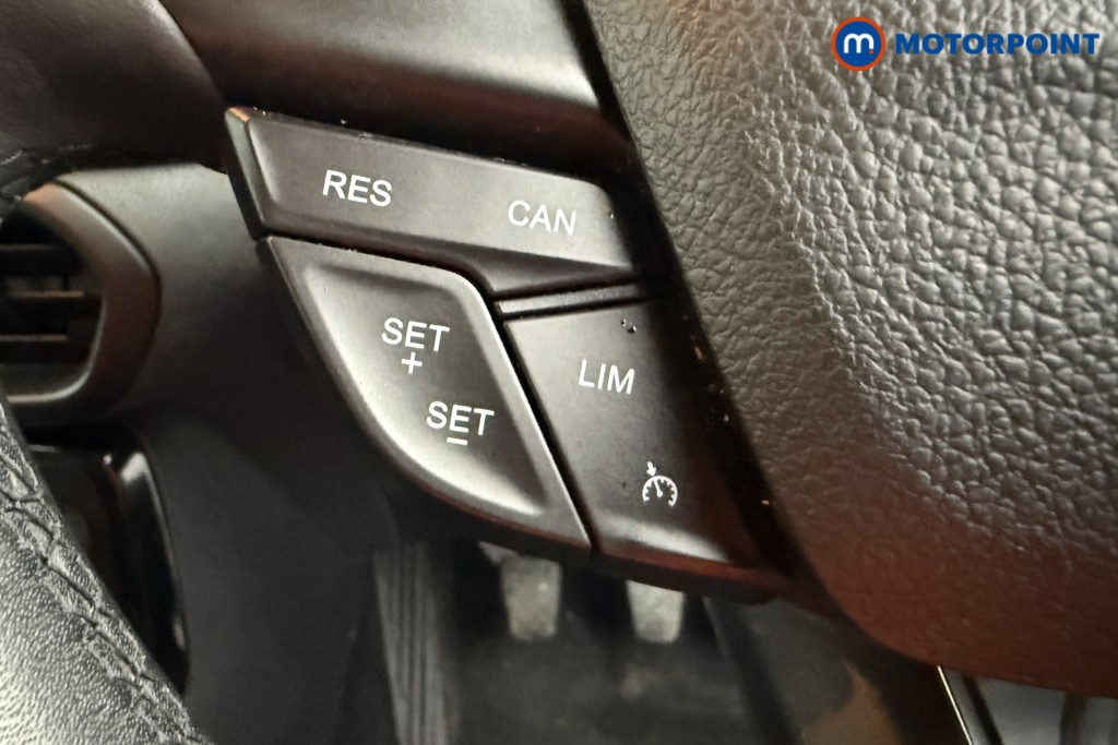 Ford Ecosport Active Manual Petrol SUV - Stock Number (1655200) - 4th supplementary image