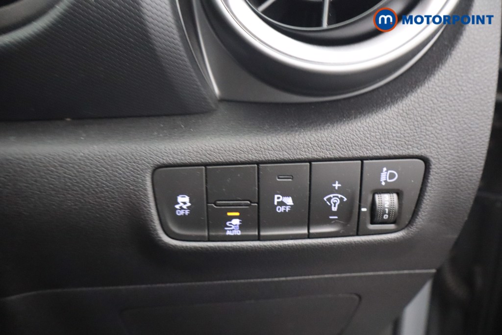 Hyundai Kona Se Connect Automatic Electric SUV - Stock Number (1655324) - 13th supplementary image