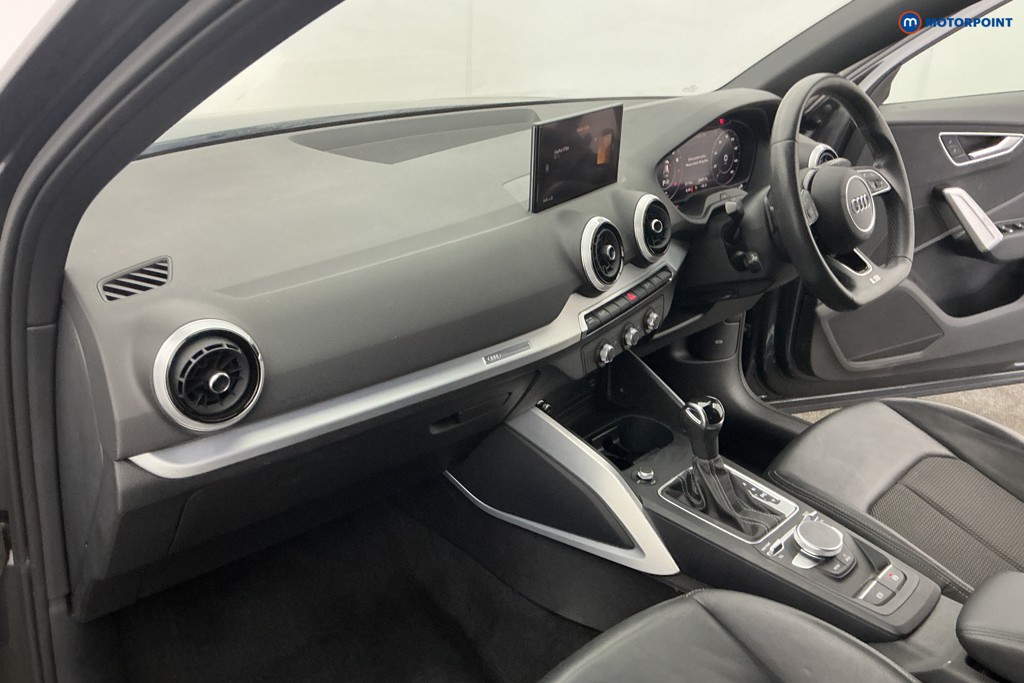 Audi Q2 Black Edition Automatic Petrol SUV - Stock Number (1655332) - 9th supplementary image