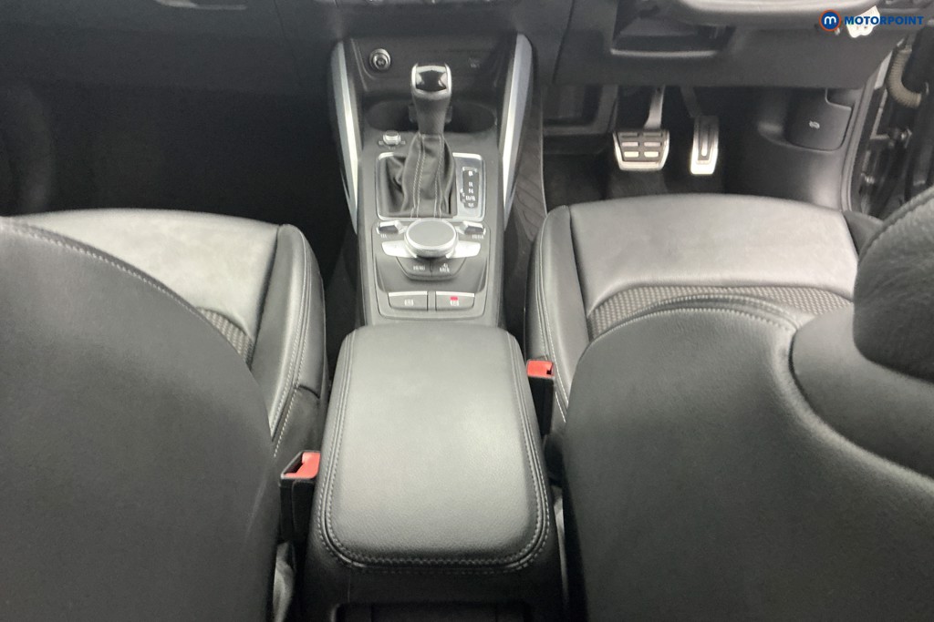 Audi Q2 Black Edition Automatic Petrol SUV - Stock Number (1655332) - 11th supplementary image