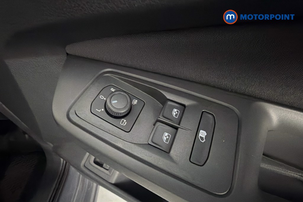 Ford Transit Connect Limited Automatic Petrol Plug-In Hybrid Panel Van - Stock Number (1655391) - 20th supplementary image