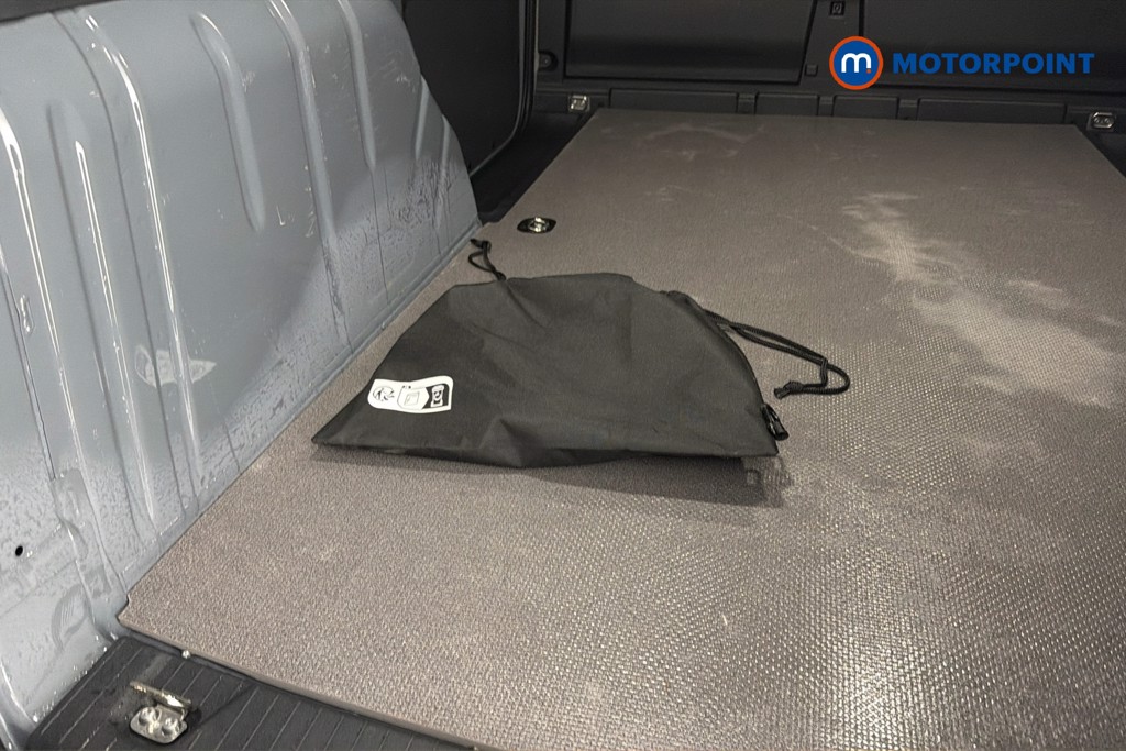 Ford Transit Connect Limited Automatic Petrol Plug-In Hybrid Panel Van - Stock Number (1655391) - 34th supplementary image