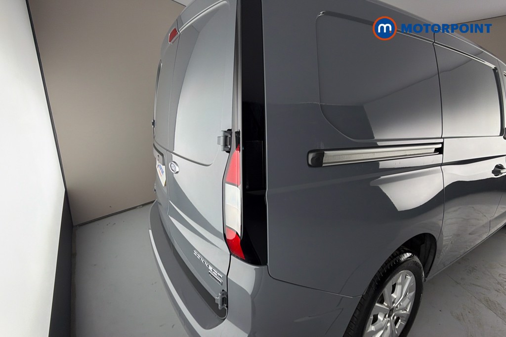 Ford Transit Connect Limited Automatic Petrol Plug-In Hybrid Panel Van - Stock Number (1655391) - 38th supplementary image