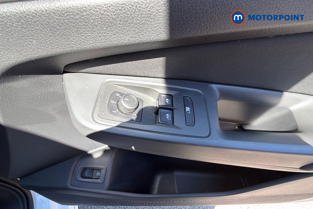 Ford Transit Connect Limited Automatic Petrol Plug-In Hybrid Panel Van - Stock Number (1655481) - 20th supplementary image