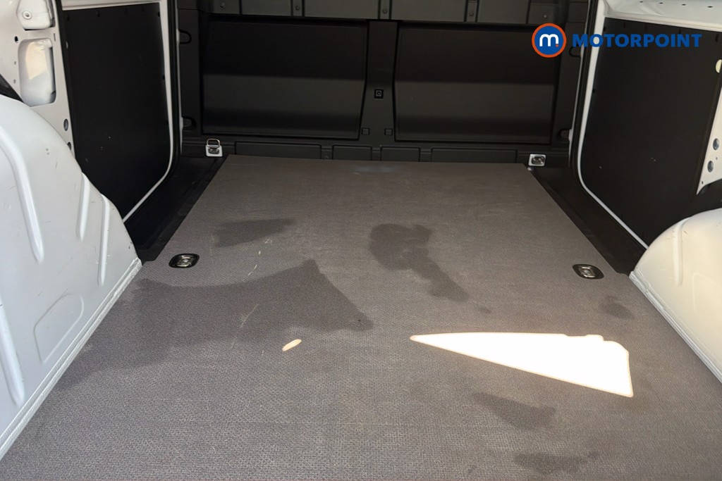 Ford Transit Connect Limited Automatic Petrol Plug-In Hybrid Panel Van - Stock Number (1655481) - 33rd supplementary image