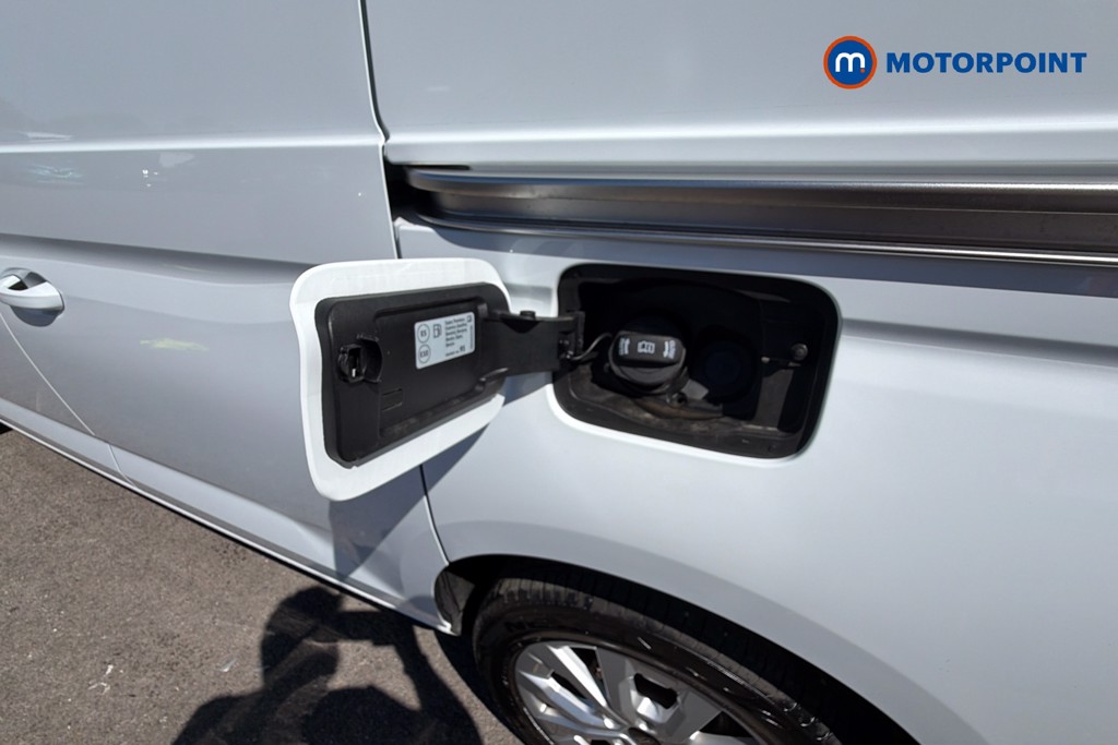 Ford Transit Connect Limited Automatic Petrol Plug-In Hybrid Panel Van - Stock Number (1655481) - 41st supplementary image
