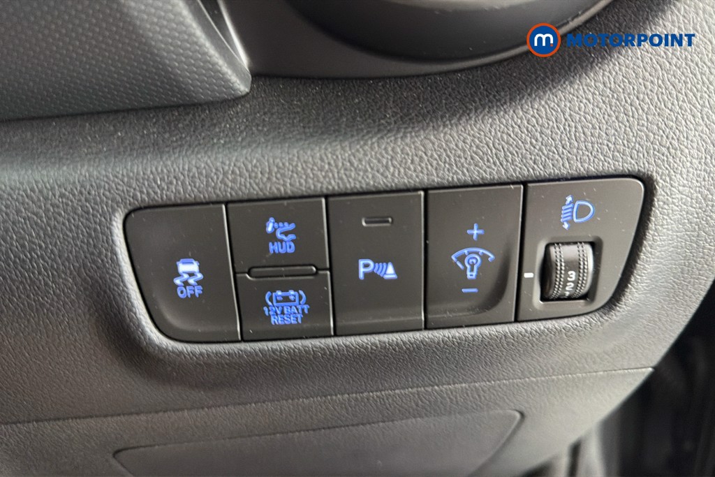 Hyundai Kona Ultimate Automatic Petrol-Electric Hybrid SUV - Stock Number (1655902) - 32nd supplementary image