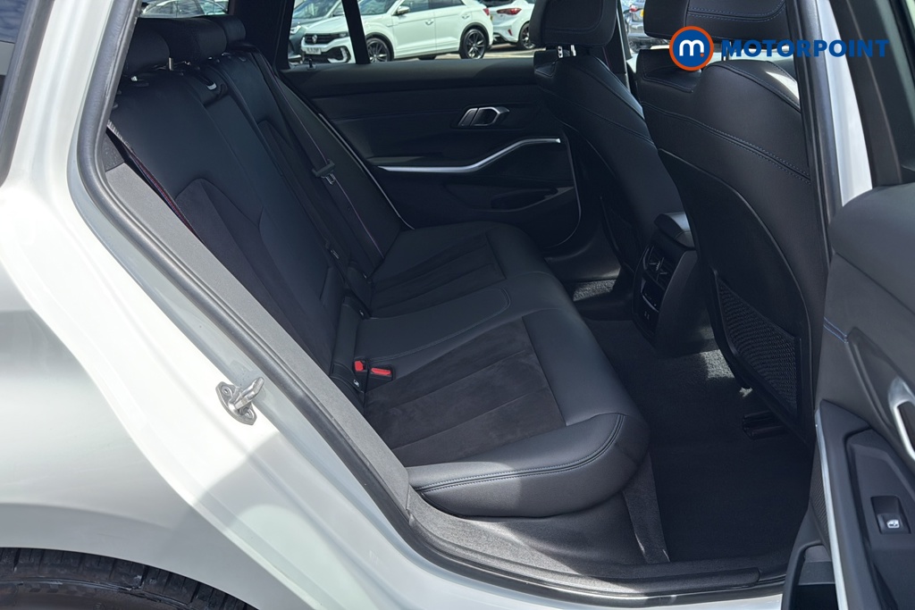 BMW 3 Series M Sport Automatic Petrol Plug-In Hybrid Estate - Stock Number (1656013) - 25th supplementary image