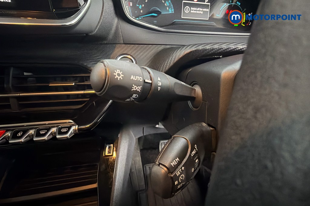 Peugeot 2008 Active Premium-Plus Automatic Electric SUV - Stock Number (1656239) - 5th supplementary image