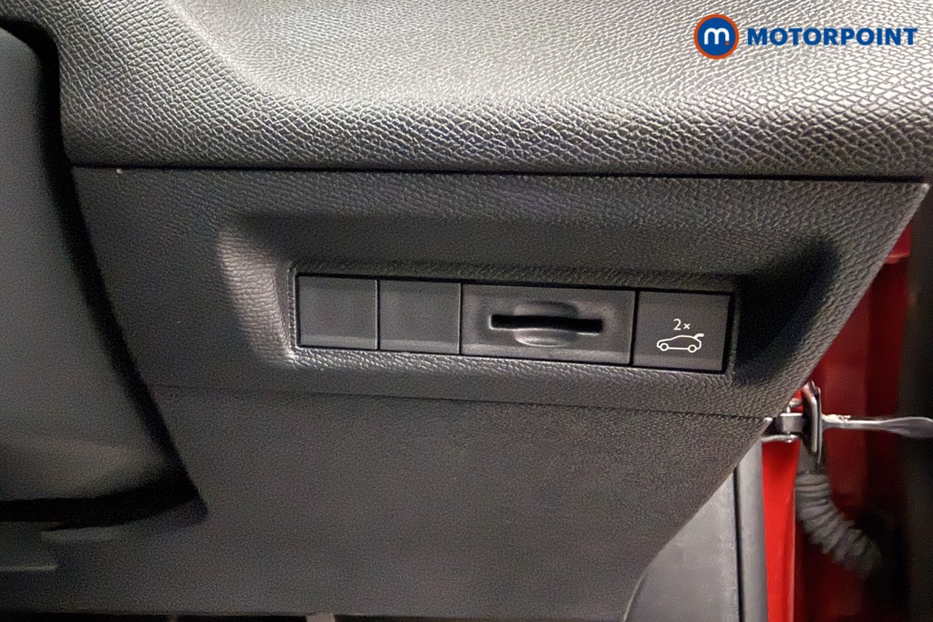 Peugeot 408 GT Automatic Petrol Hatchback - Stock Number (1656369) - 5th supplementary image
