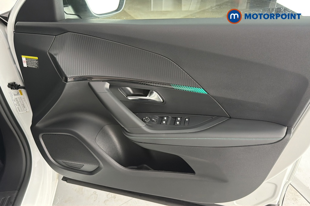 Peugeot 2008 Allure Premium-Plus Automatic Electric SUV - Stock Number (1656456) - 18th supplementary image