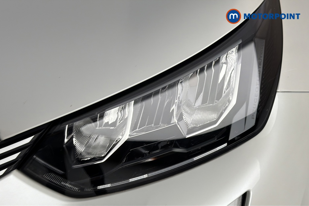 Peugeot 2008 Allure Premium-Plus Automatic Electric SUV - Stock Number (1656456) - 42nd supplementary image