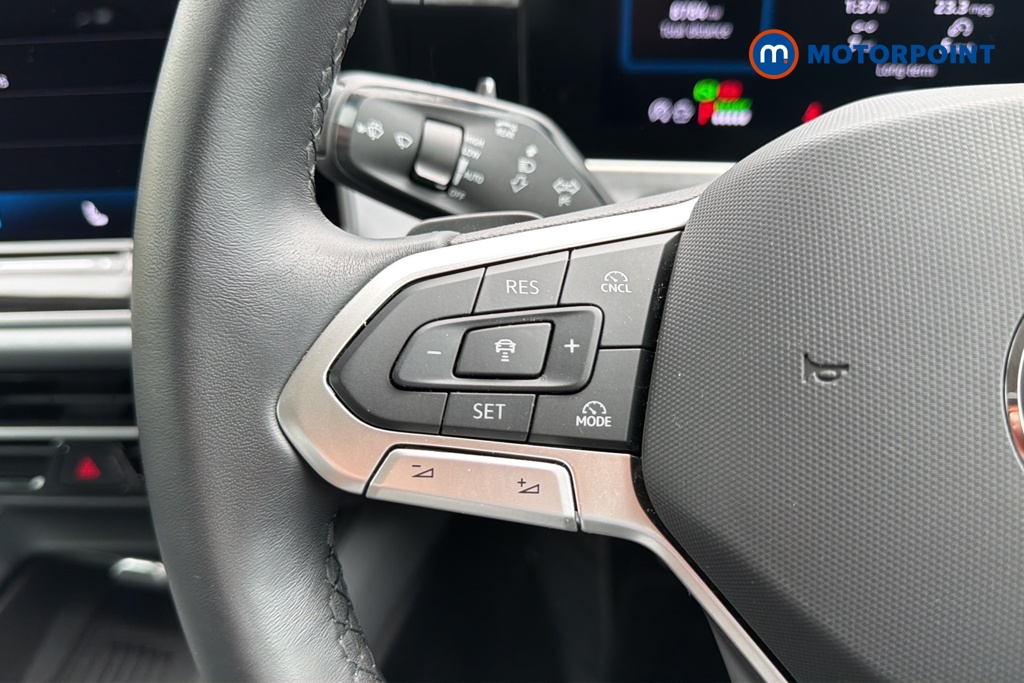 Volkswagen Passat Life Automatic Petrol Plug-In Hybrid Estate - Stock Number (1656623) - 4th supplementary image